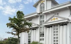 Star Valley Hotel